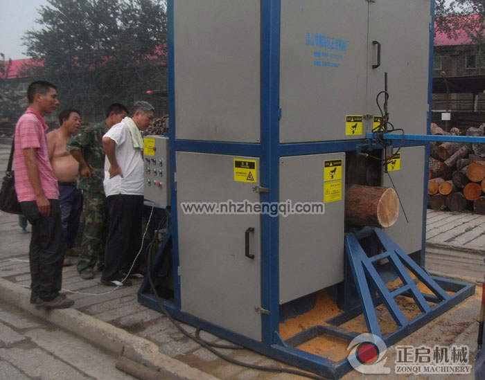 圓木自動斷料機(jī)--鋸斷原木45公分機(jī)-1