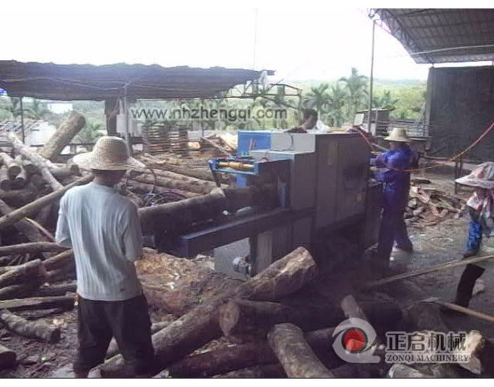 海南橡膠木現(xiàn)場(chǎng)加工